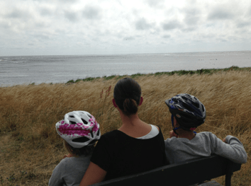 Illustrasjonsfoto: Kvinne med to barn i Danmark