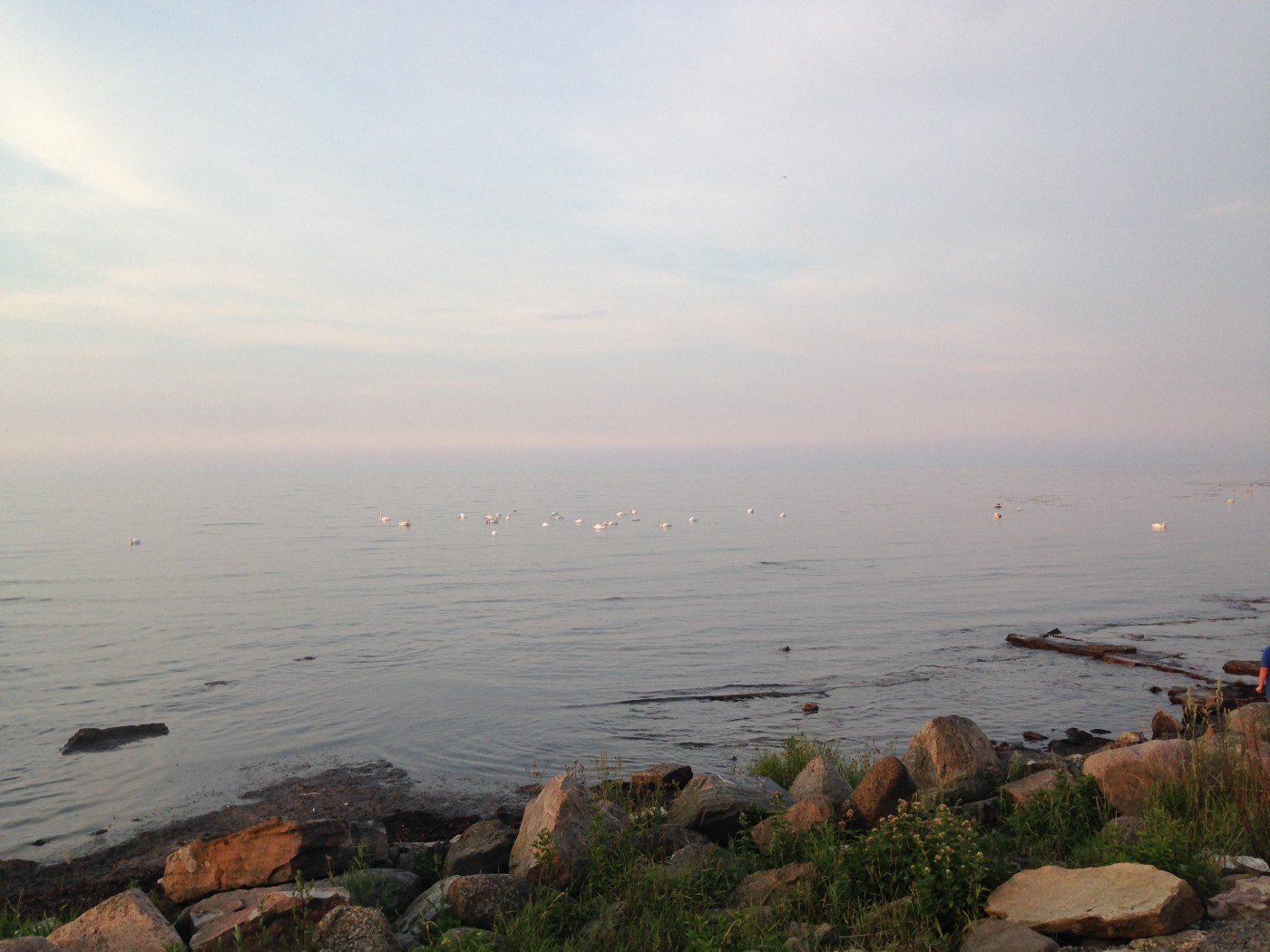 Bilde av strand, hav og blå himmel